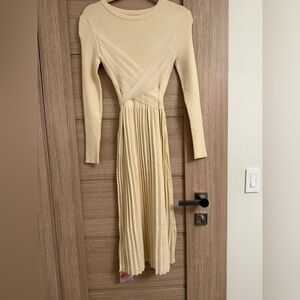 Elegant Cream Long Sleeve Dress